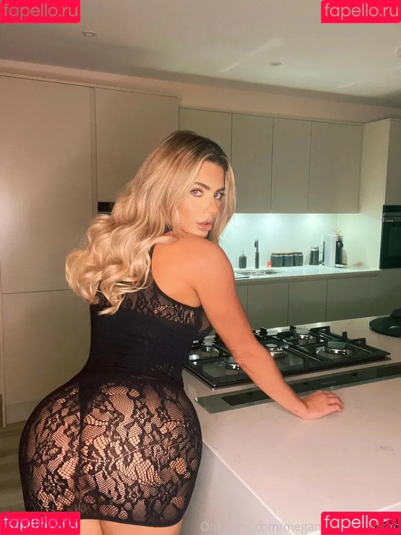 Megan Barton Hanson Onlyfans Photo Gallery 