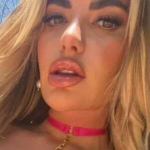 Megan Barton Hanson Onlyfans Photo Gallery 