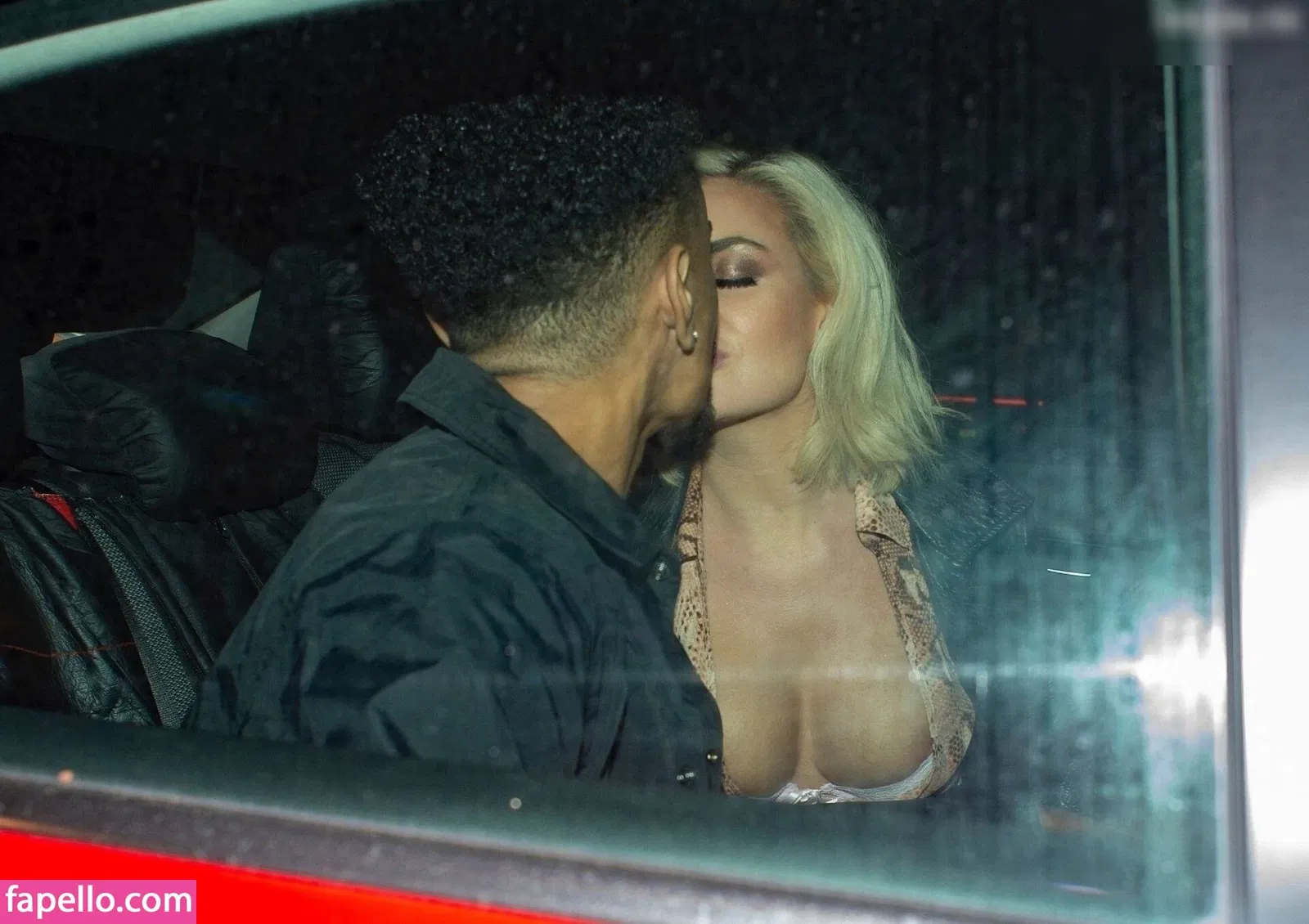 Megan Barton Hanson Onlyfans Photo Gallery 