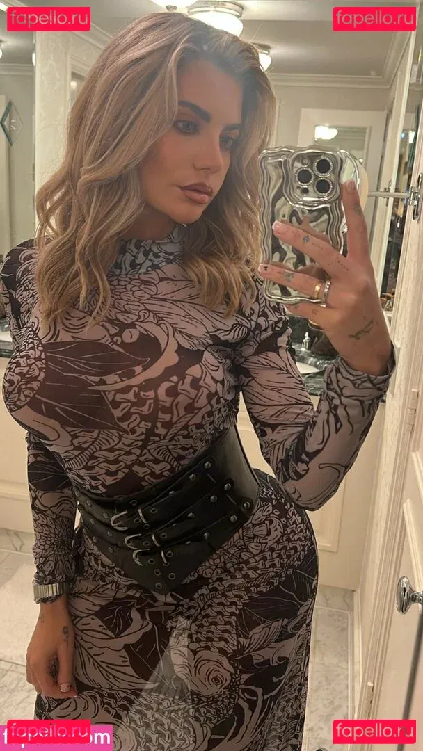 Megan Barton Hanson Onlyfans Photo Gallery 