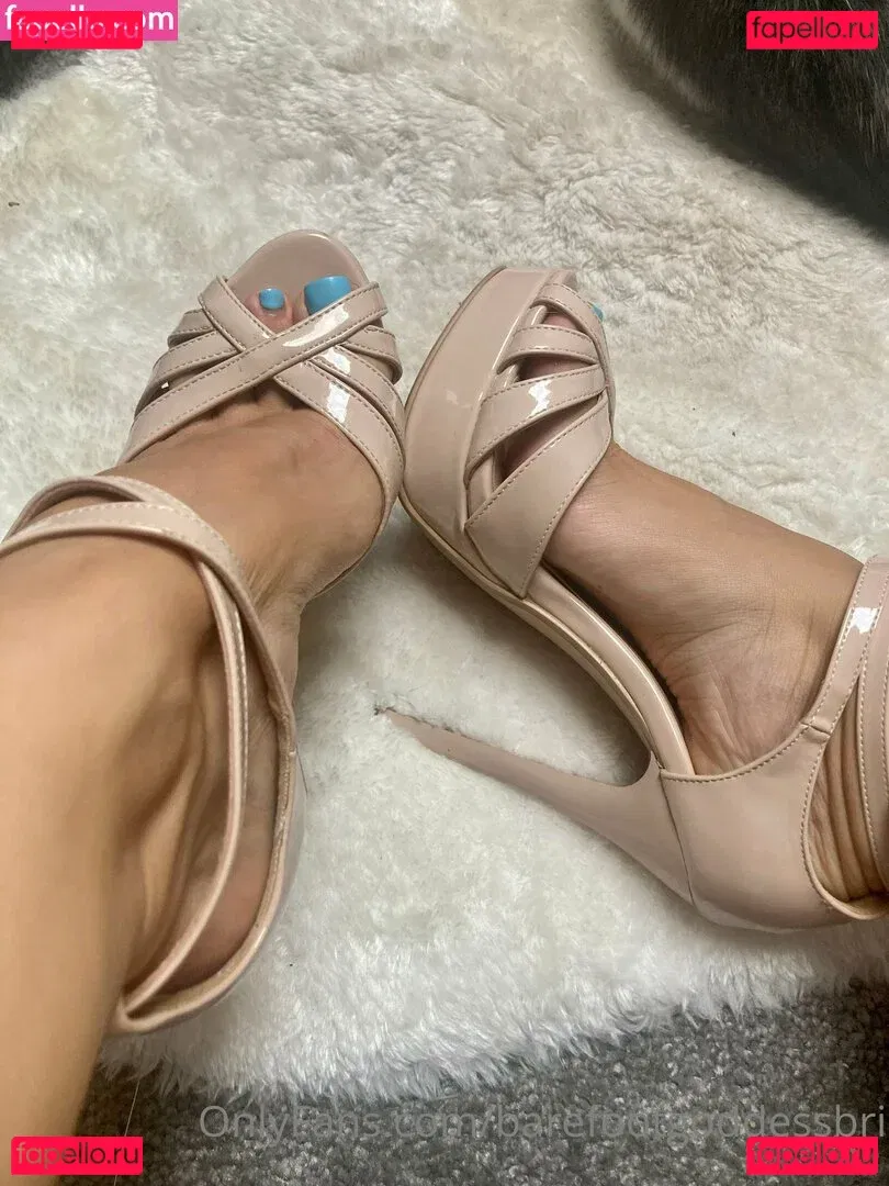 barefootgoddessbri Onlyfans Photo Gallery 