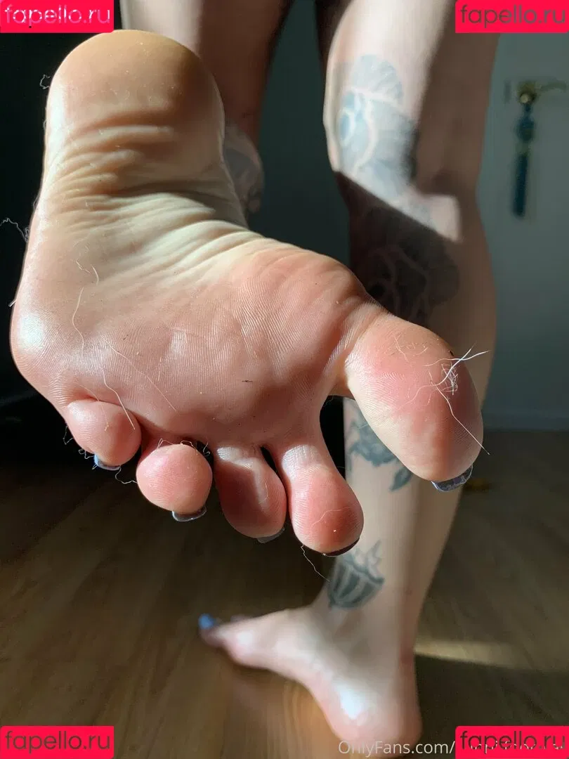 sunni.footplay Onlyfans Photo Gallery 