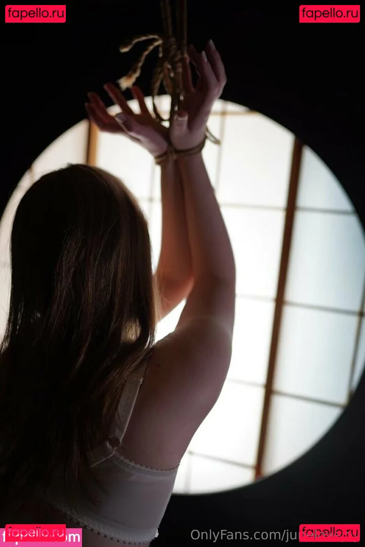 junelovejoy Onlyfans Photo Gallery 