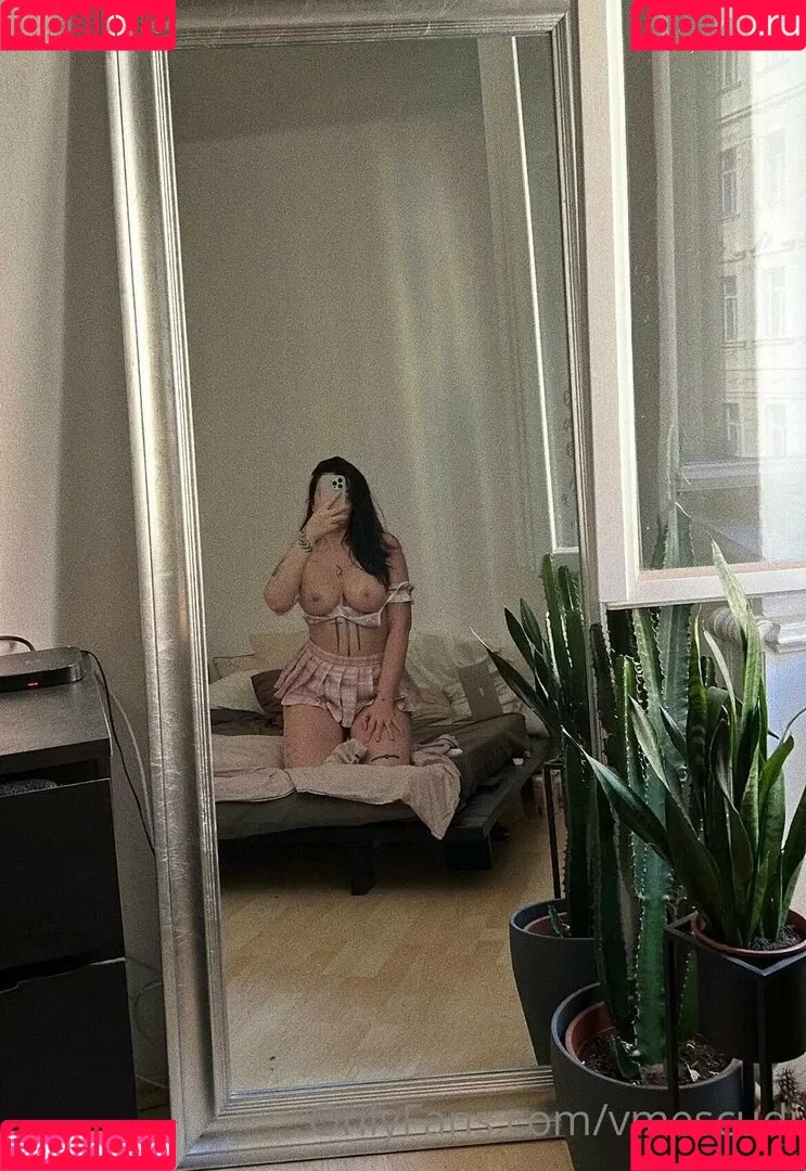 vmescudi Onlyfans Photo Gallery 