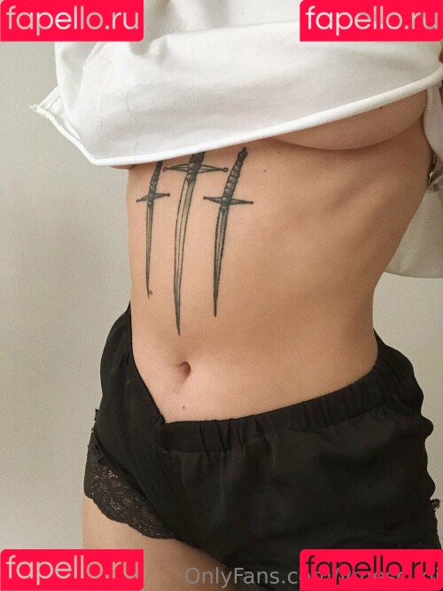 vmescudi Onlyfans Photo Gallery 