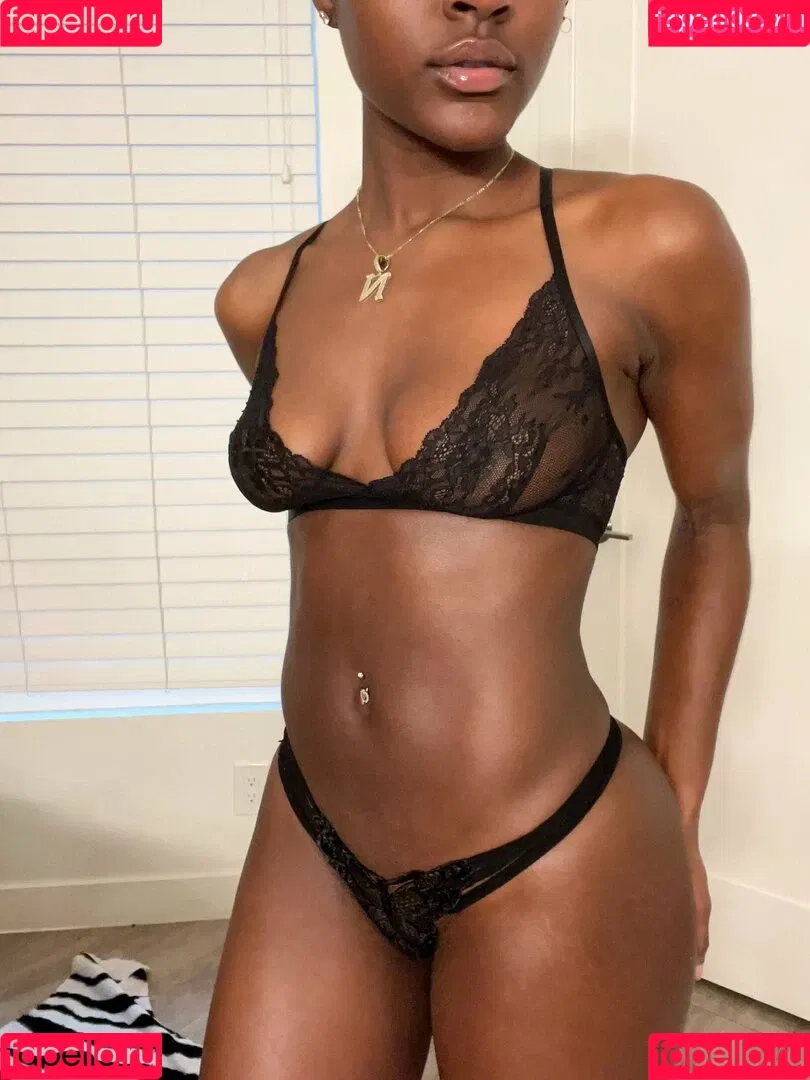 juiicyyyfruit Onlyfans Photo Gallery 