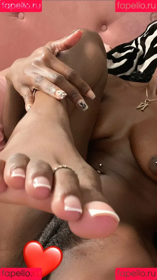 juiicyyyfruit Onlyfans Photo Gallery 