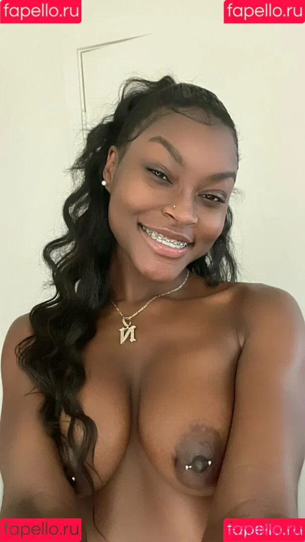 juiicyyyfruit Onlyfans Photo Gallery 