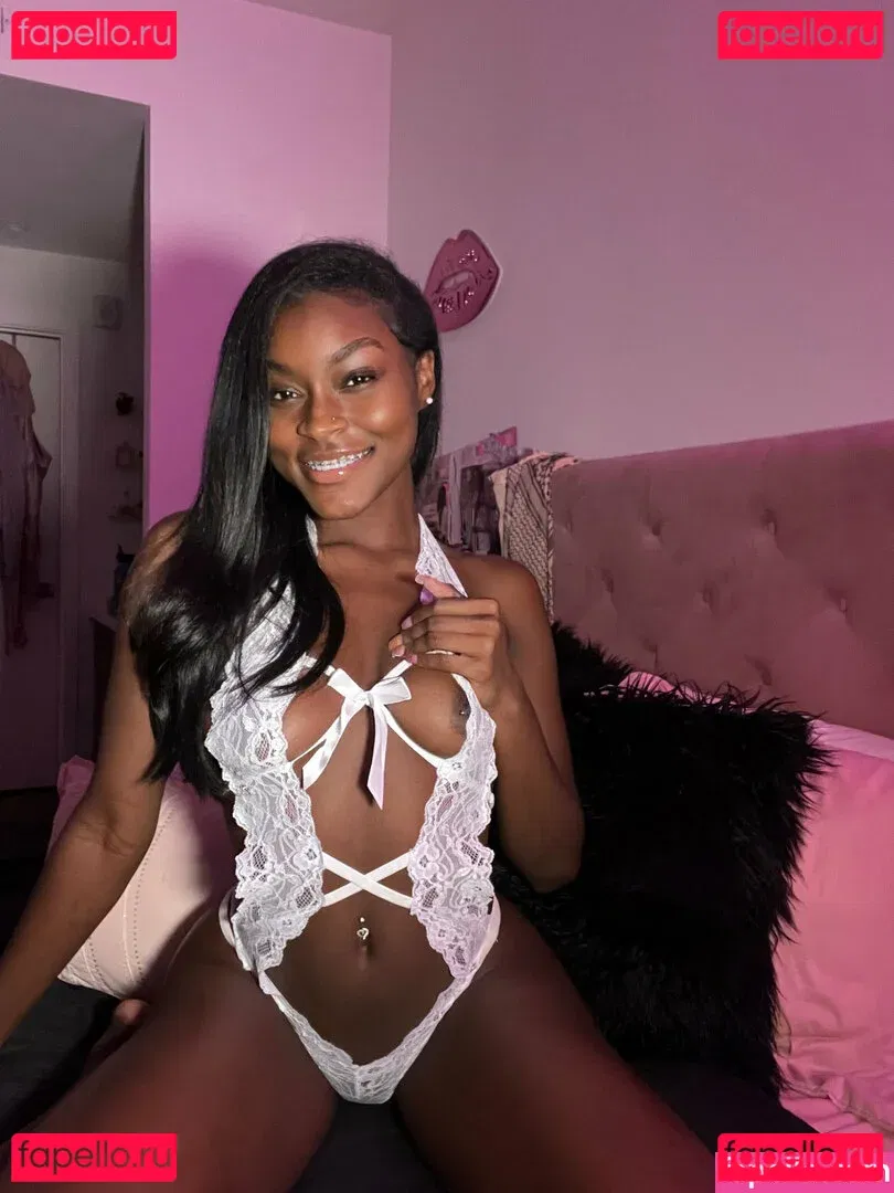 juiicyyyfruit Onlyfans Photo Gallery 