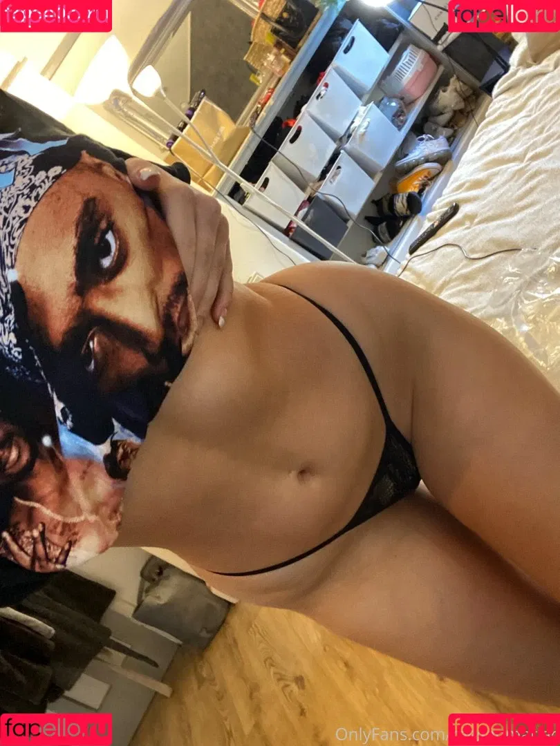 meganmariac Onlyfans Photo Gallery 