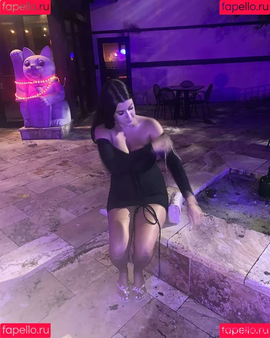Lizzy Rae Onlyfans Photo Gallery 