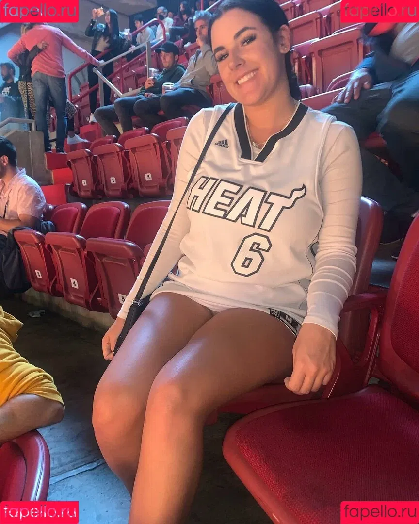 Lizzy Rae Onlyfans Photo Gallery 