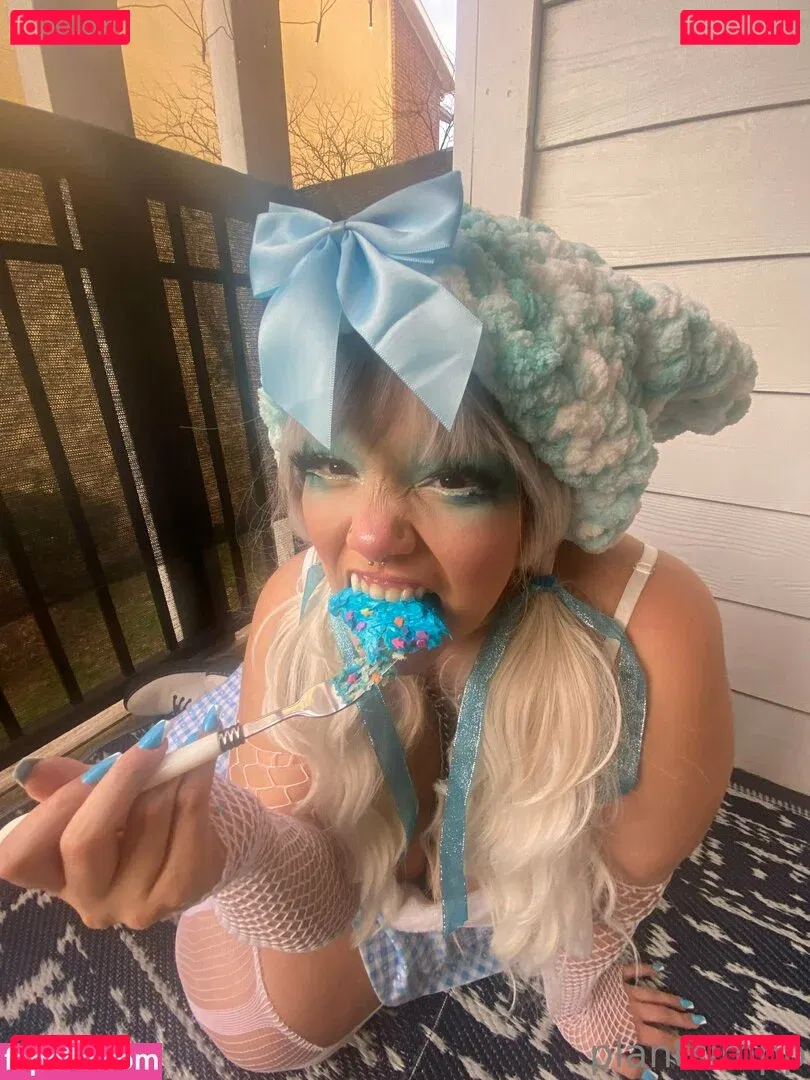 plantsimpp Onlyfans Photo Gallery 