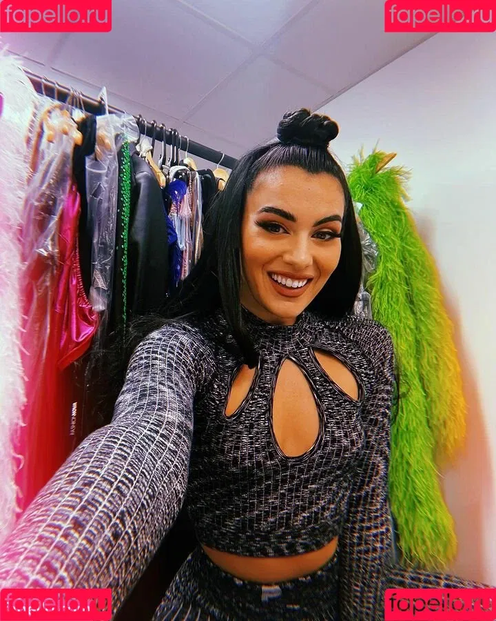 Aida Blanco Onlyfans Photo Gallery 