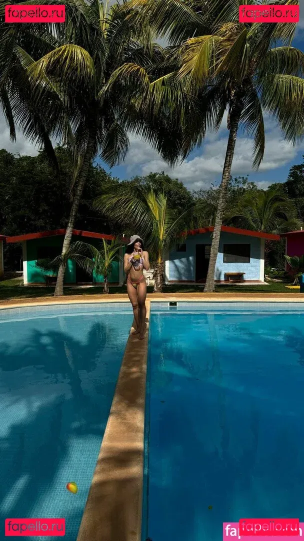 Aida Blanco Onlyfans Photo Gallery 