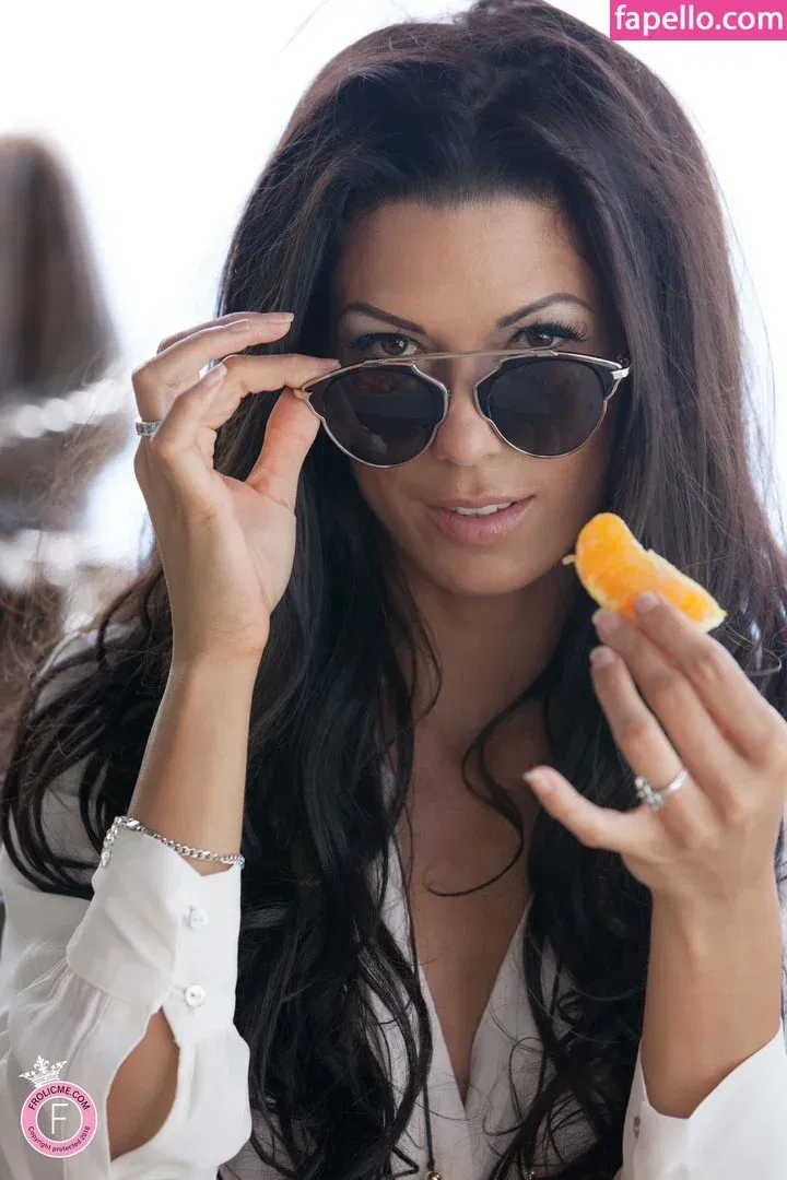 Alexa Tomas Onlyfans Photo Gallery 