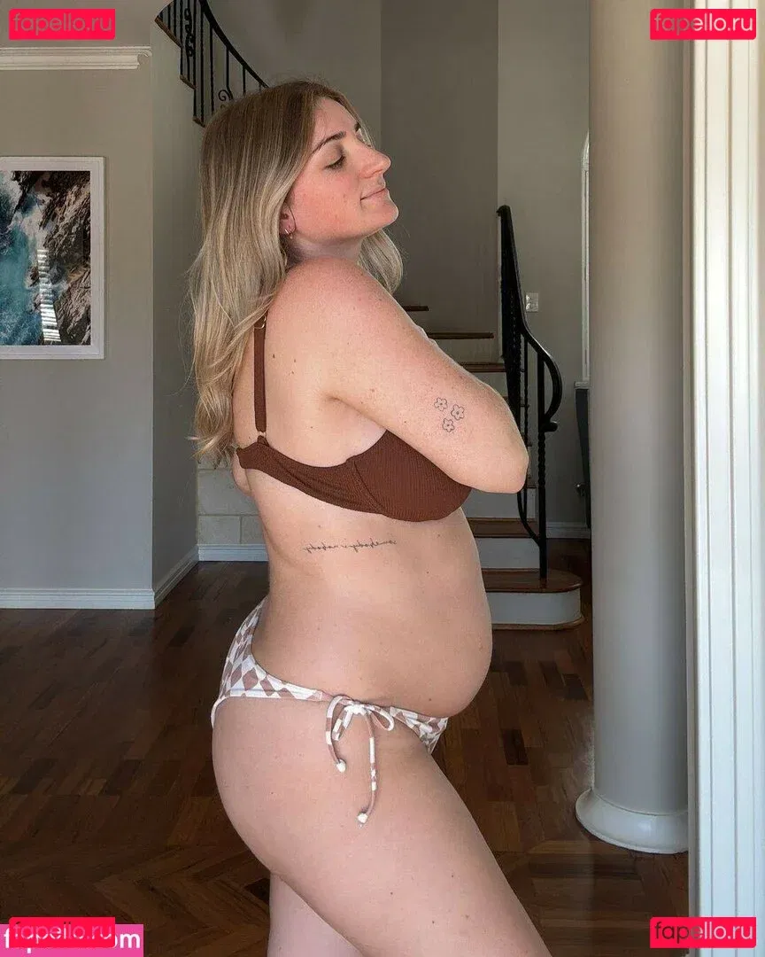 B Rookrlambert Onlyfans Photo Gallery 