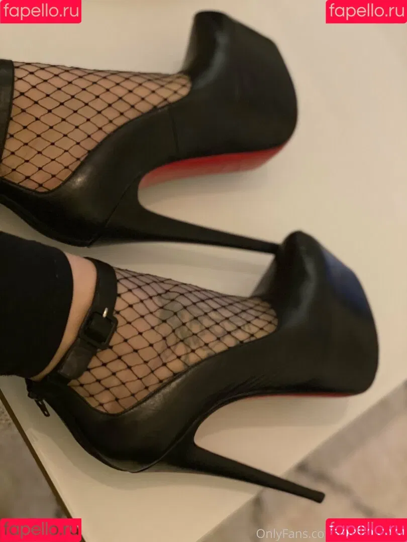 angielynxxx Onlyfans Photo Gallery 