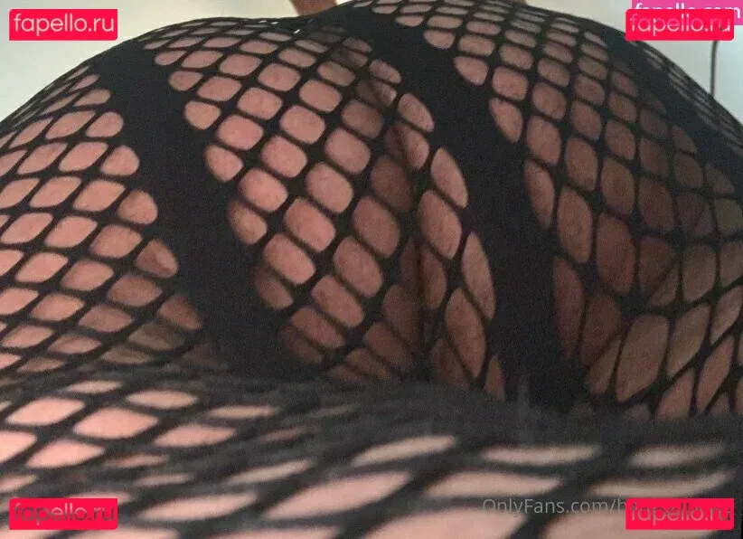 lyrarowell Onlyfans Photo Gallery 