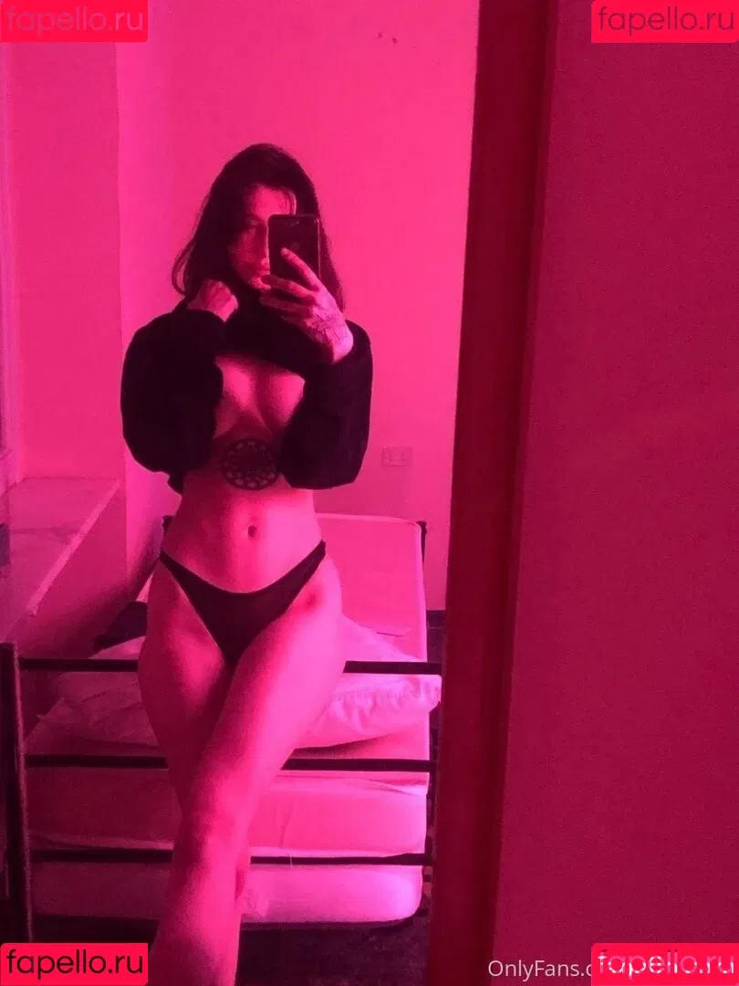 arina_gpo Onlyfans Photo Gallery 