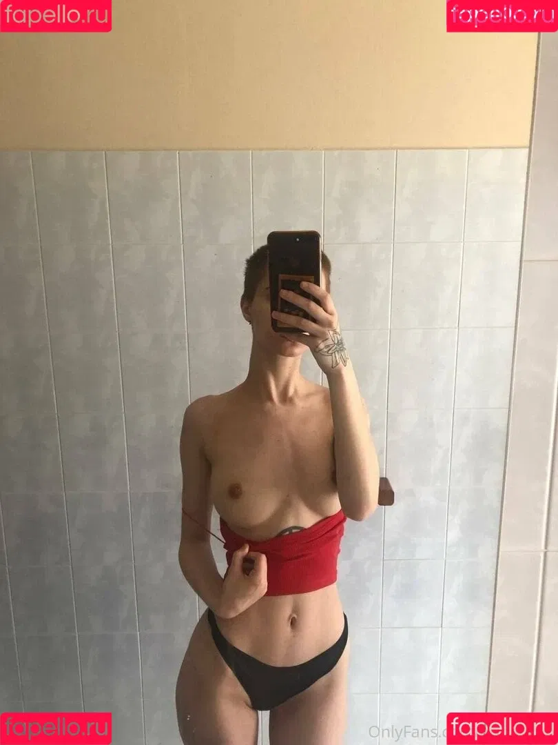 arina_gpo Onlyfans Photo Gallery 