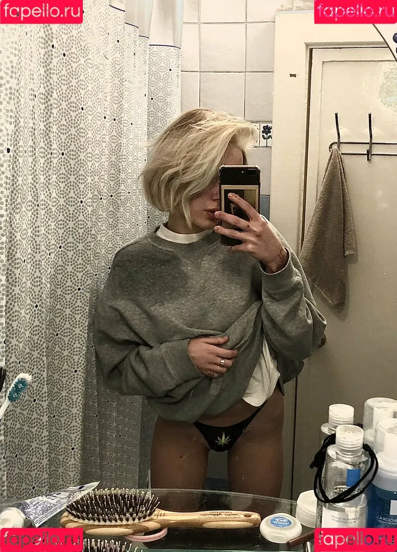 lilbiii Onlyfans Photo Gallery 