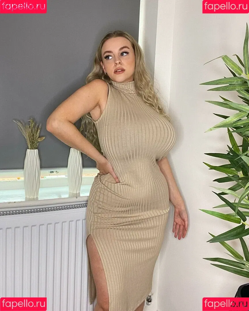 Amber R Brightman Onlyfans Photo Gallery 
