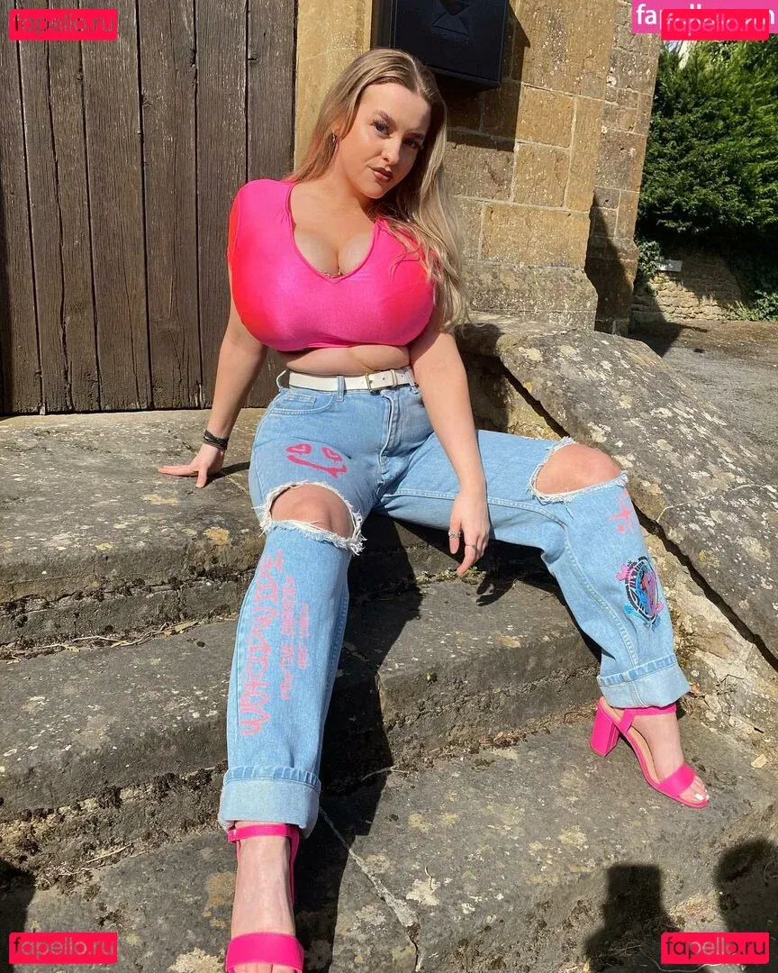 Amber R Brightman Onlyfans Photo Gallery 