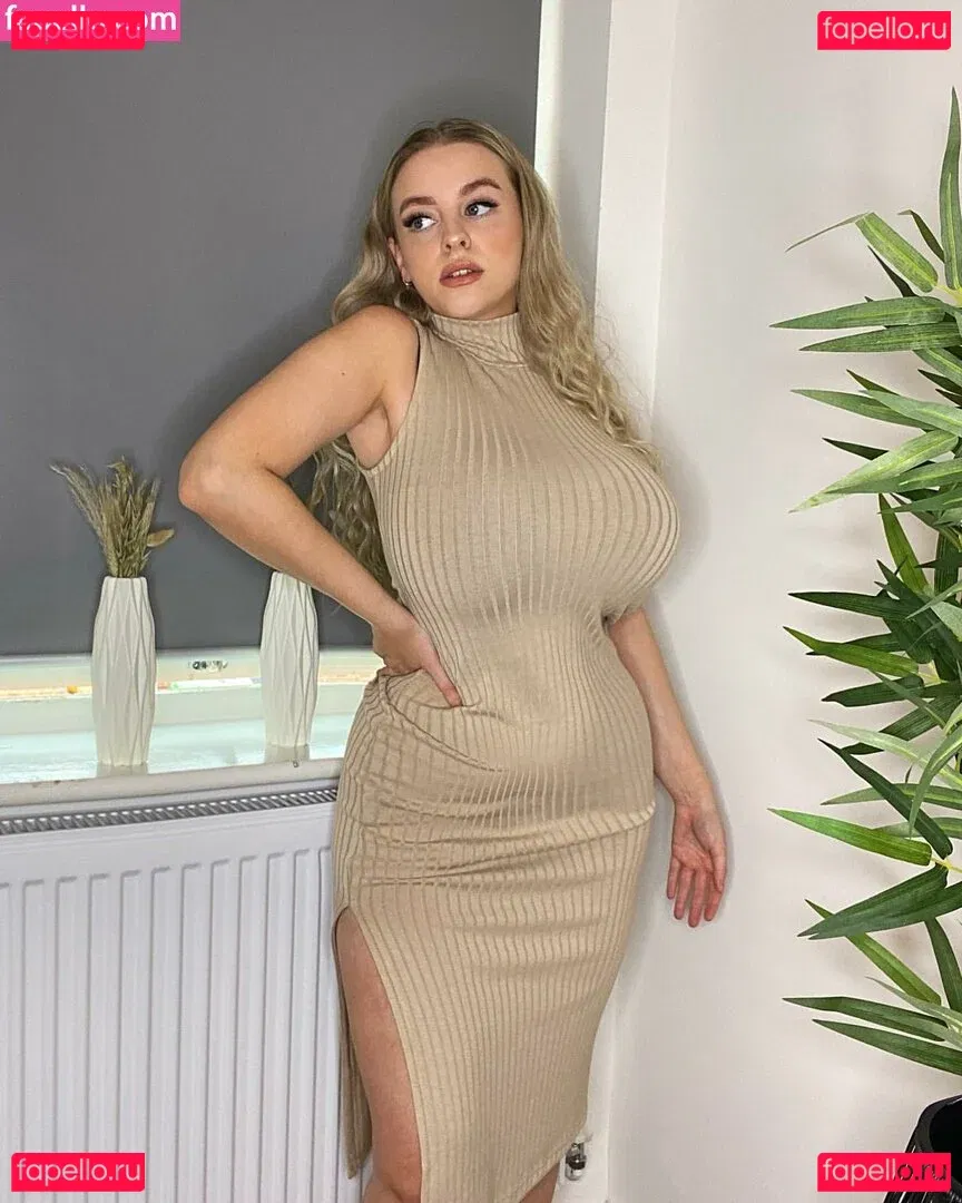 Amber R Brightman Onlyfans Photo Gallery 