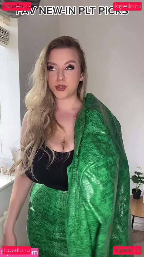 Amber R Brightman Onlyfans Photo Gallery 