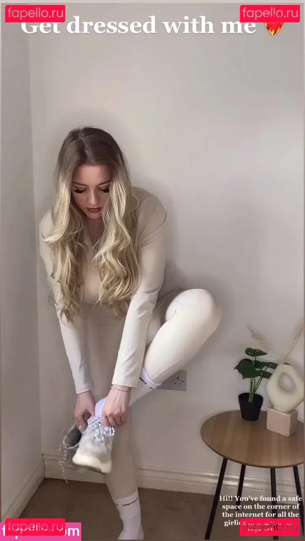 Amber R Brightman Onlyfans Photo Gallery 