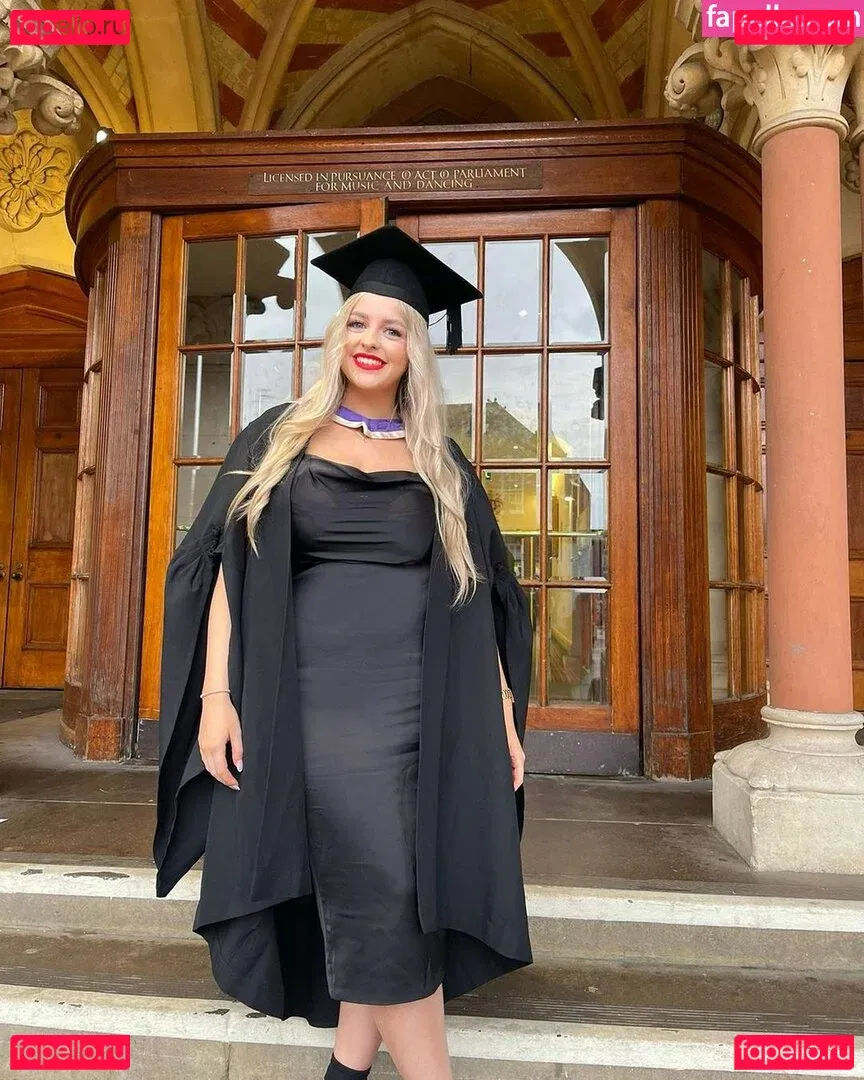 Amber R Brightman Onlyfans Photo Gallery 