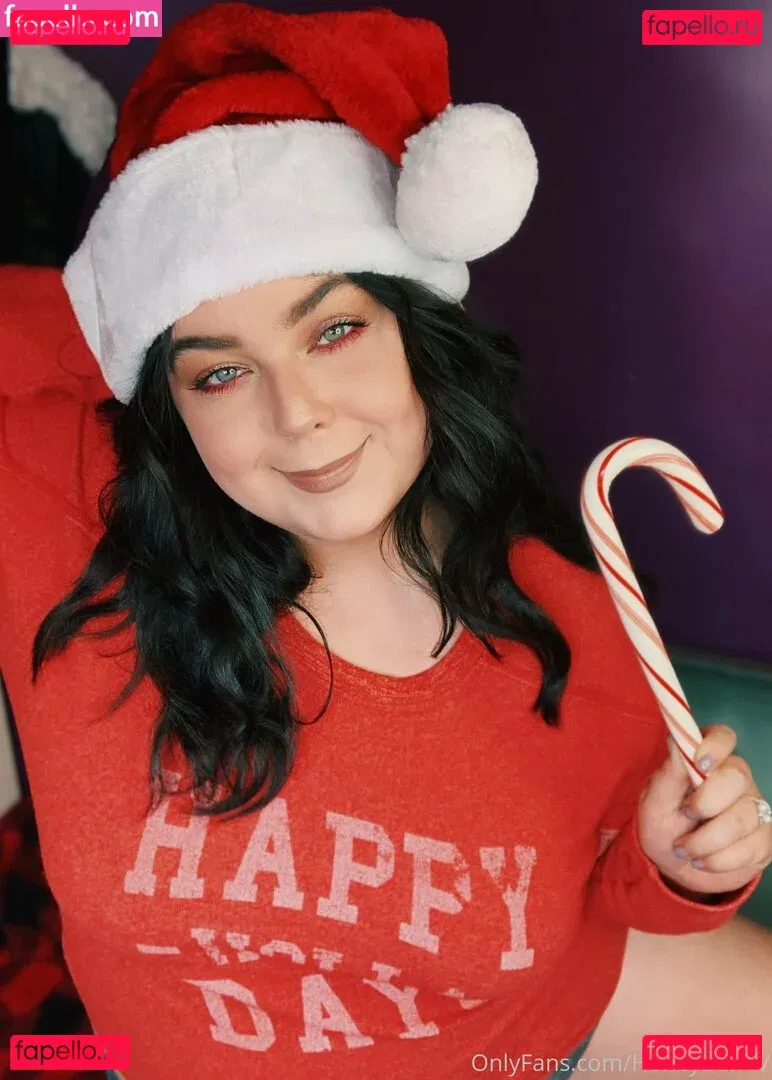 honeybuntv Onlyfans Photo Gallery 