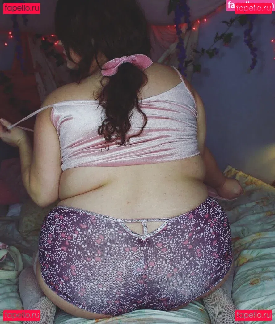 honeybuntv Onlyfans Photo Gallery 