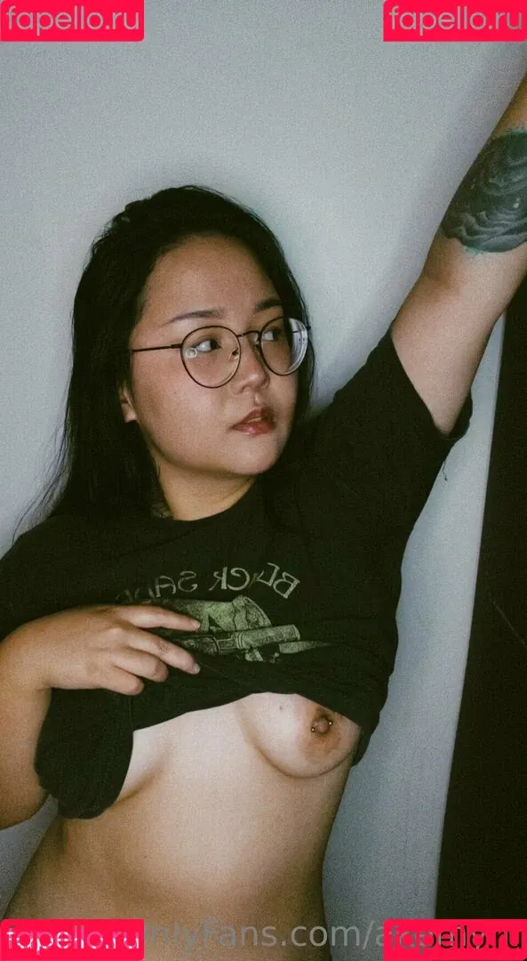 Akemyni Onlyfans Photo Gallery 
