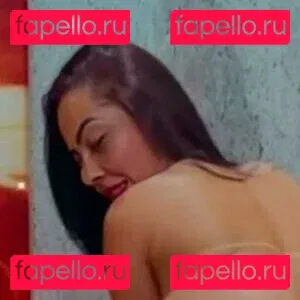 Jhenis KutKut Onlyfans Photo Gallery 