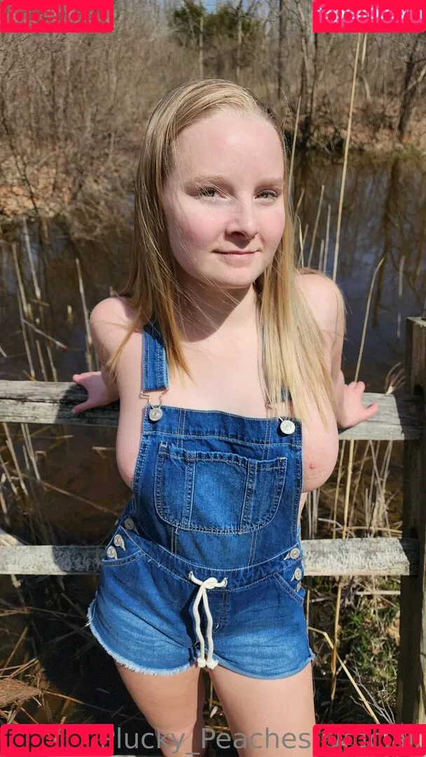 pluckypeaches Onlyfans Photo Gallery 