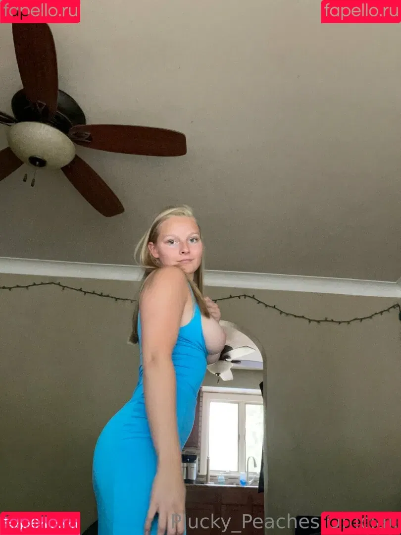pluckypeaches Onlyfans Photo Gallery 