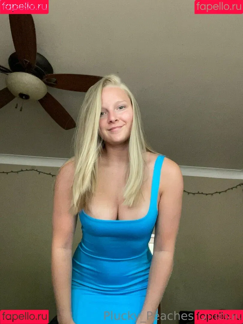 pluckypeaches Onlyfans Photo Gallery 
