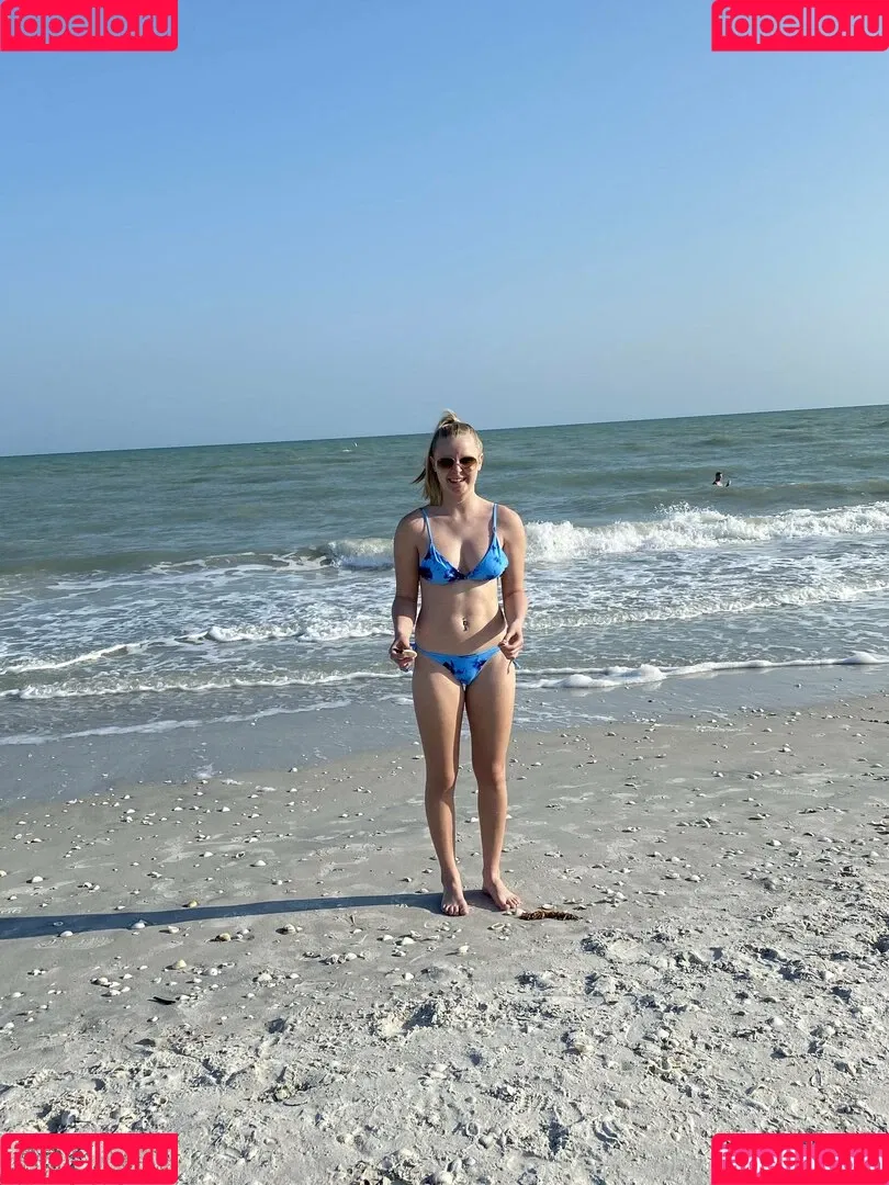pluckypeaches Onlyfans Photo Gallery 