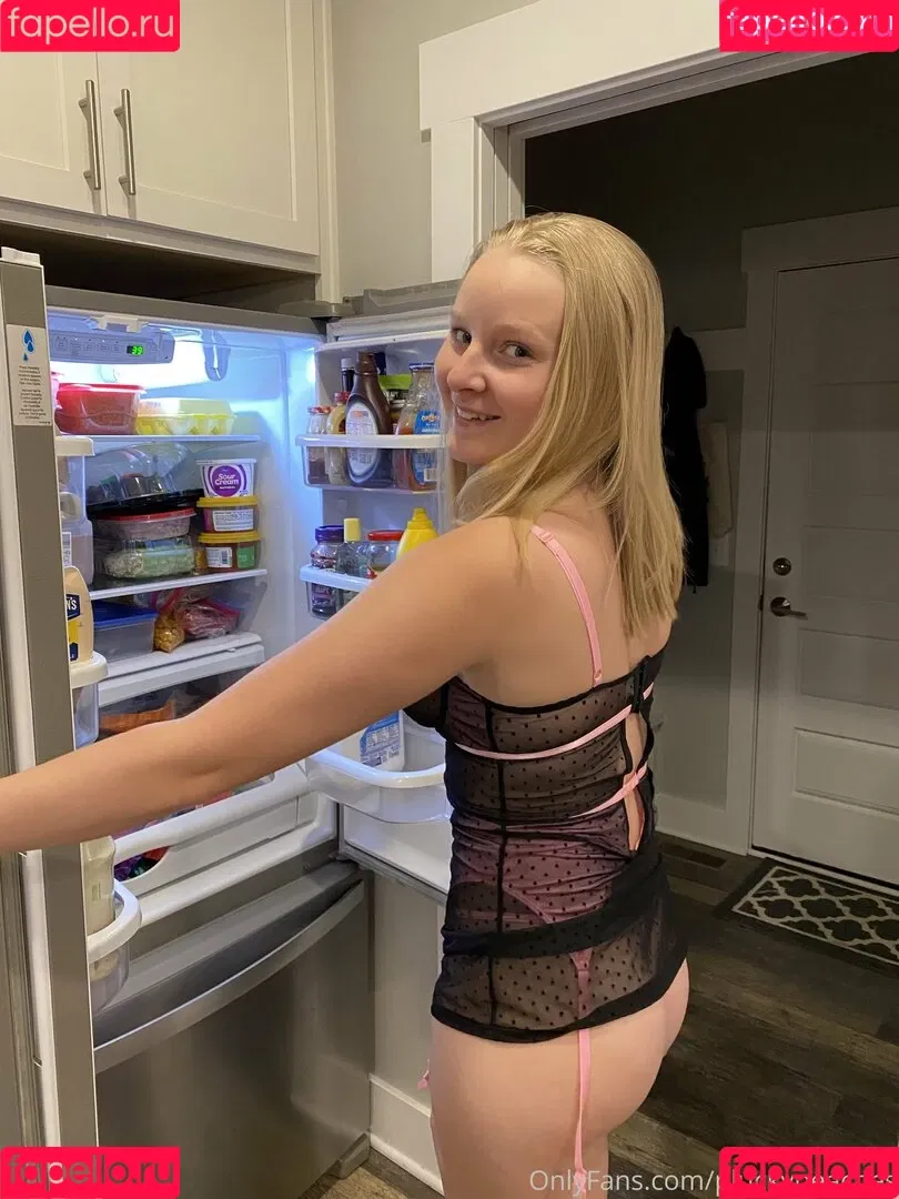 pluckypeaches Onlyfans Photo Gallery 
