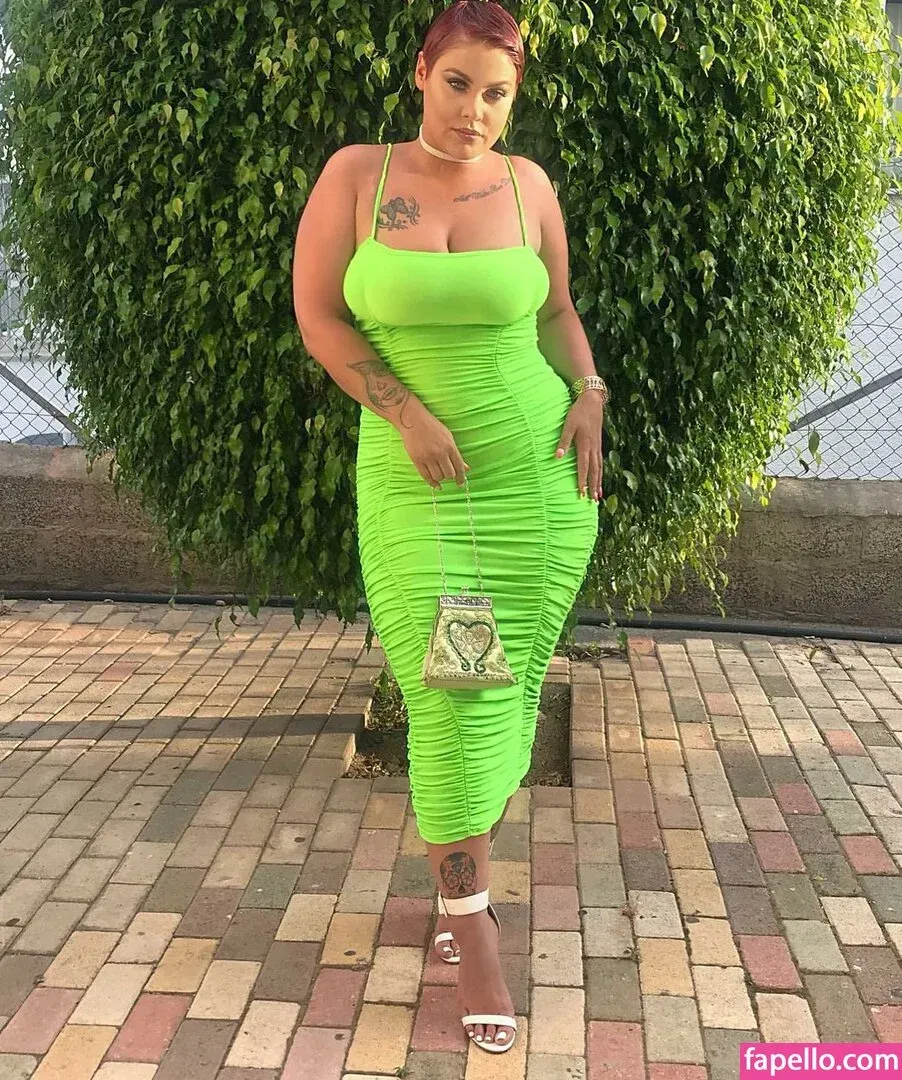 pluckypeaches Onlyfans Photo Gallery 