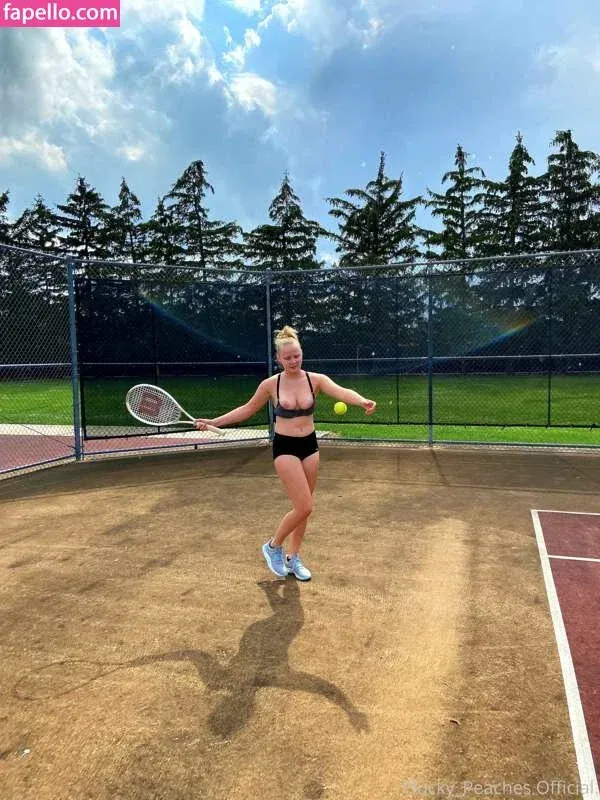 pluckypeaches Onlyfans Photo Gallery 