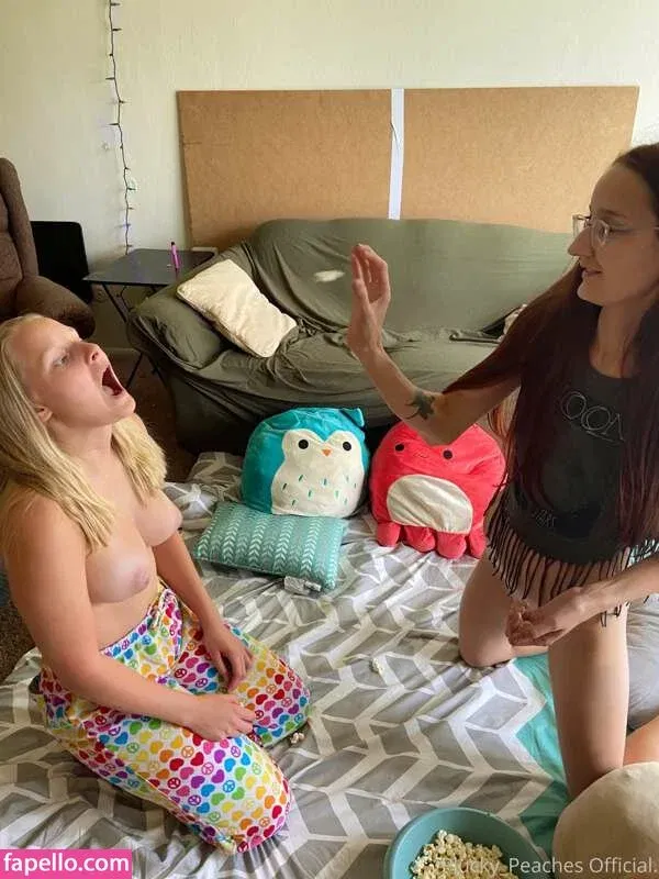 pluckypeaches Onlyfans Photo Gallery 