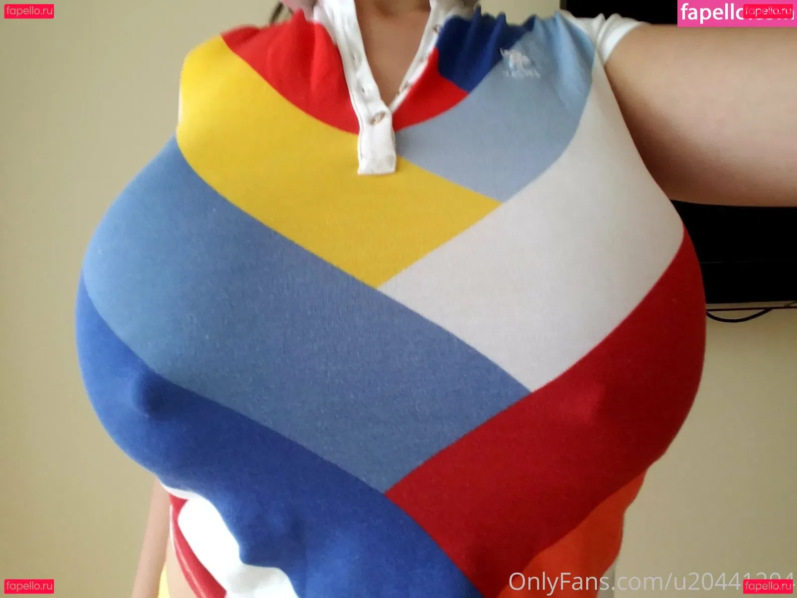 girlwithhugeboobs Onlyfans Photo Gallery 