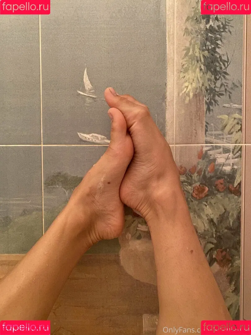 k.flexiblefeet Onlyfans Photo Gallery 