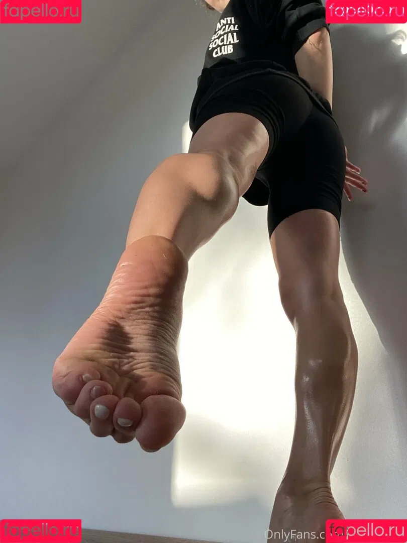 k.flexiblefeet Onlyfans Photo Gallery 