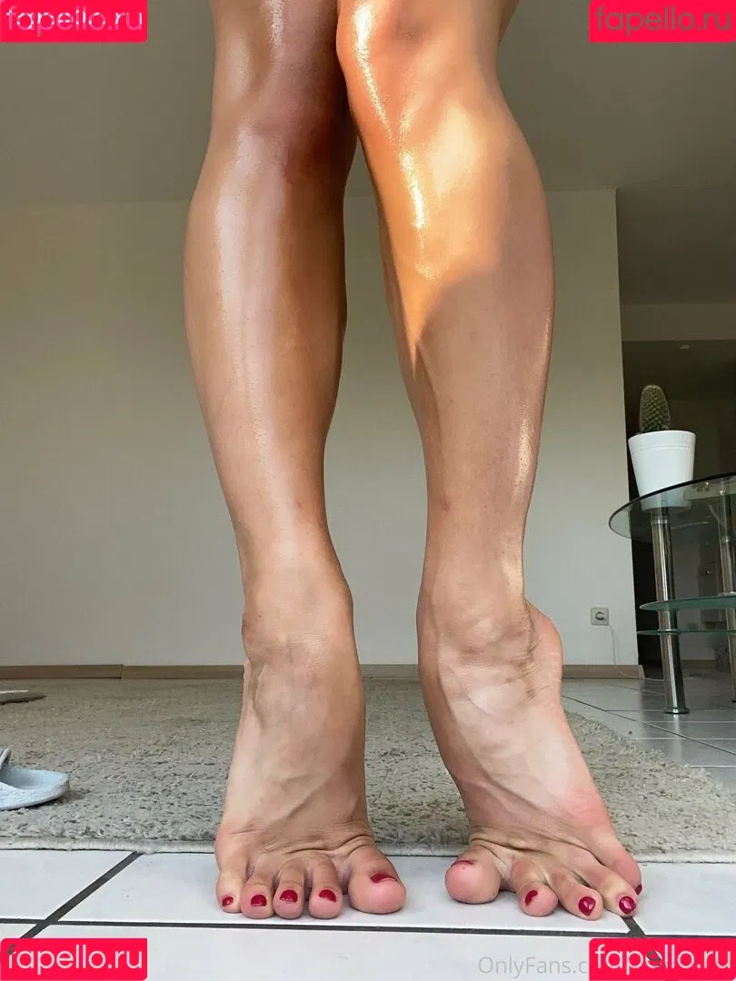 k.flexiblefeet Onlyfans Photo Gallery 