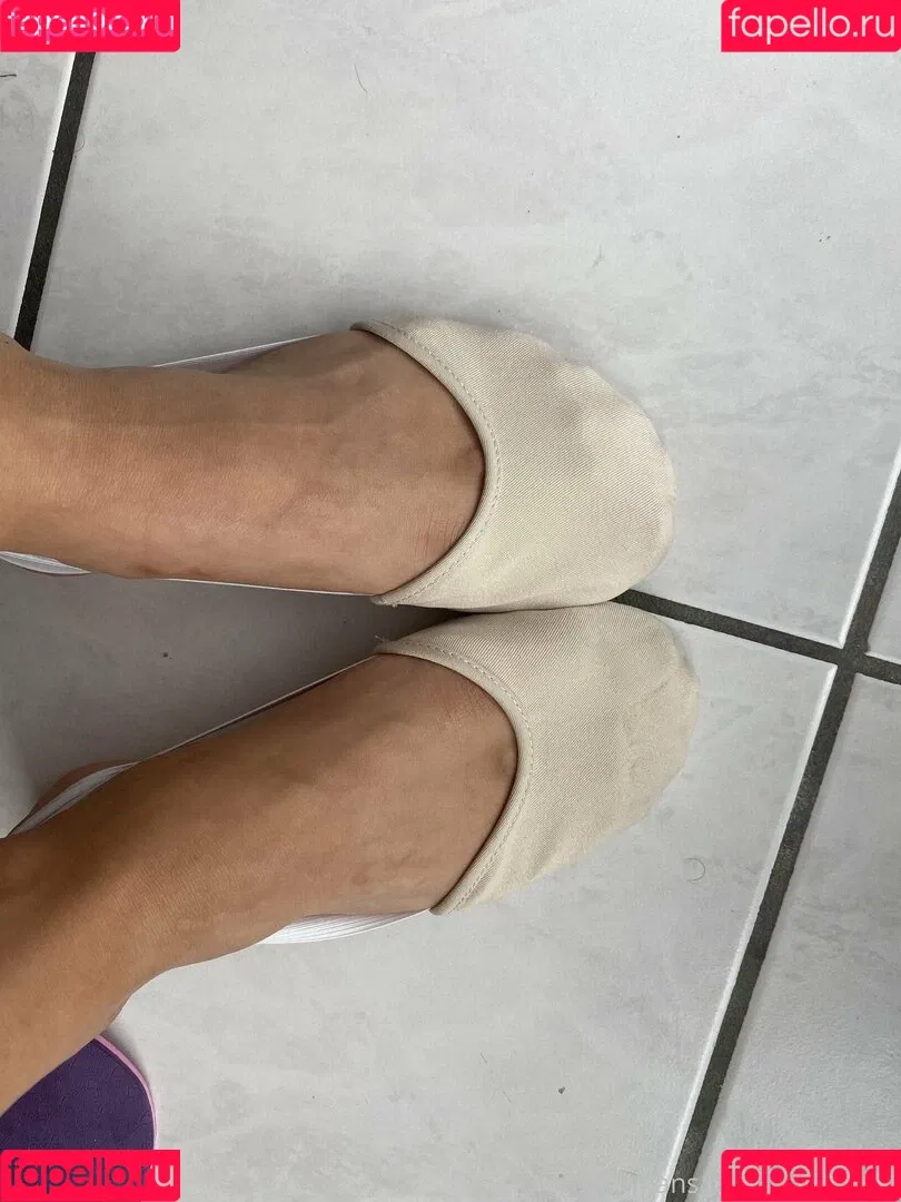 k.flexiblefeet Onlyfans Photo Gallery 