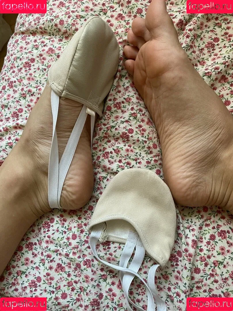 k.flexiblefeet Onlyfans Photo Gallery 